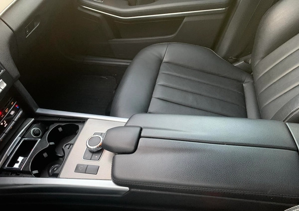 Mercedes-Benz Klasa E cena 83999 przebieg: 186000, rok produkcji 2015 z Zabrze małe 232